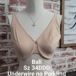 womens bra sz 34 DDD nude underwire unlined lingerie